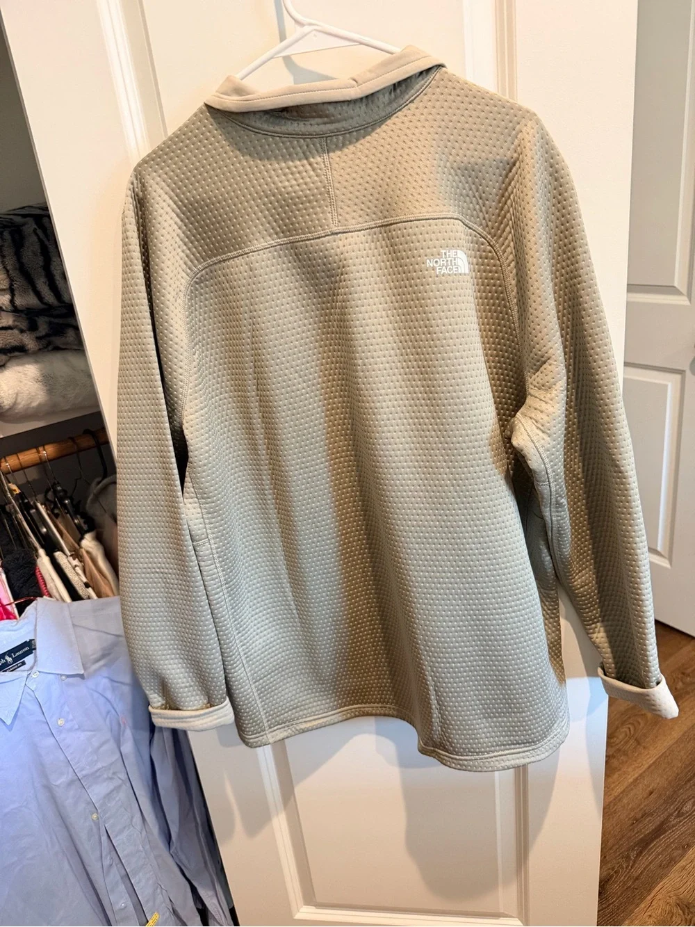 The North Face Men’s Light Taupe Waffle 1/4 Zip Pullover
